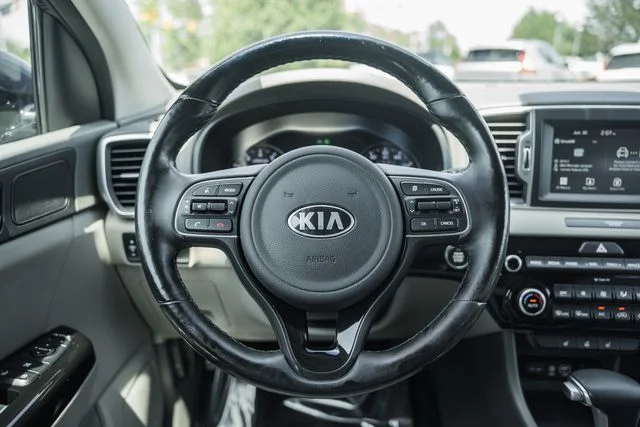 Used 2018 Blue Kia EX image 27