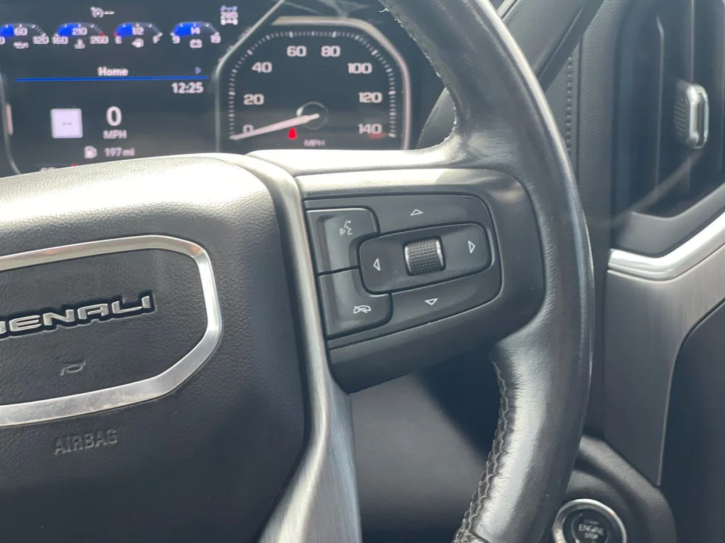 Used 2020 White GMC Denali image 23