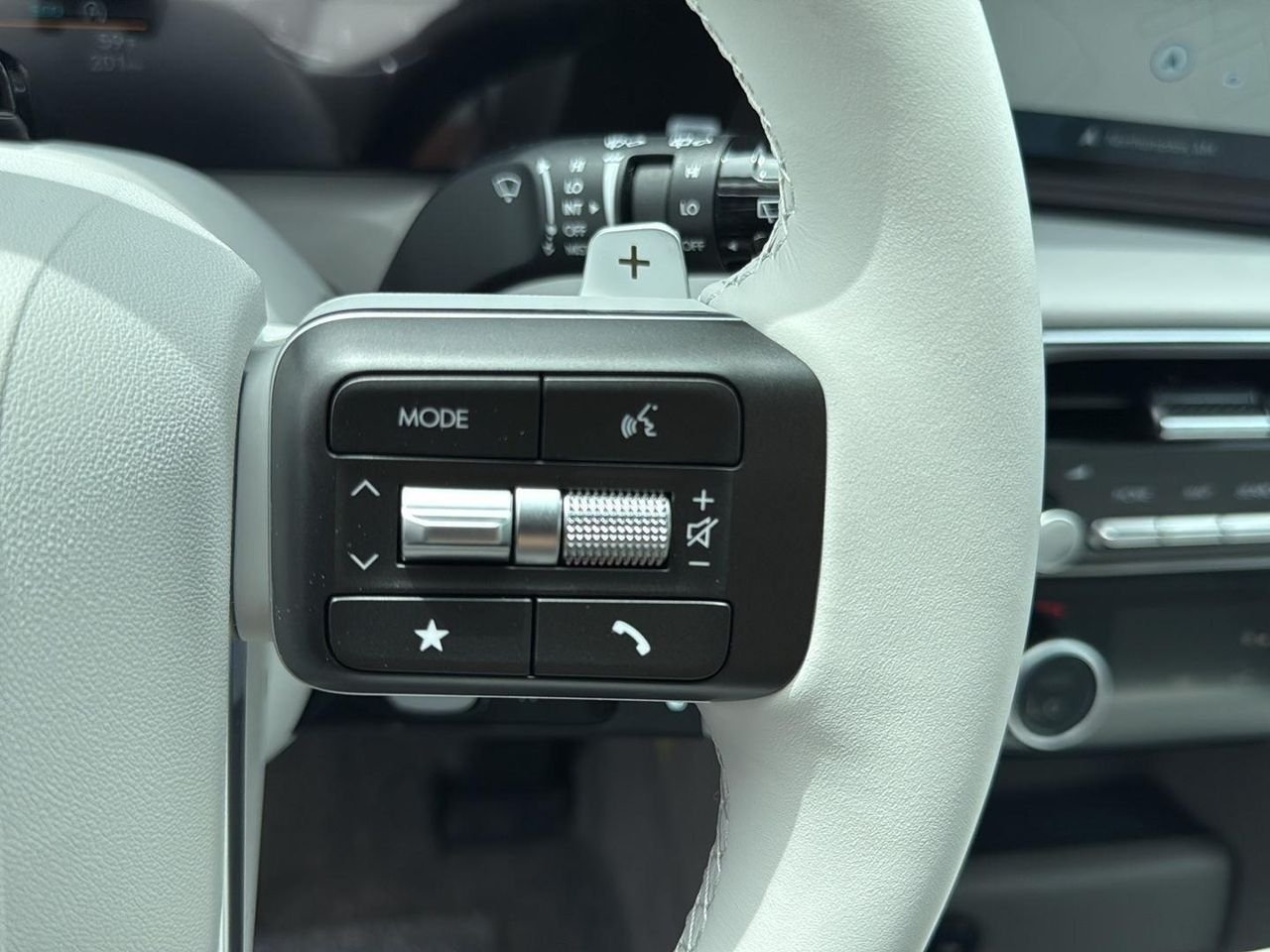 New 2026 Ecotronic Gray Pearl Hyundai SE AWD image 54