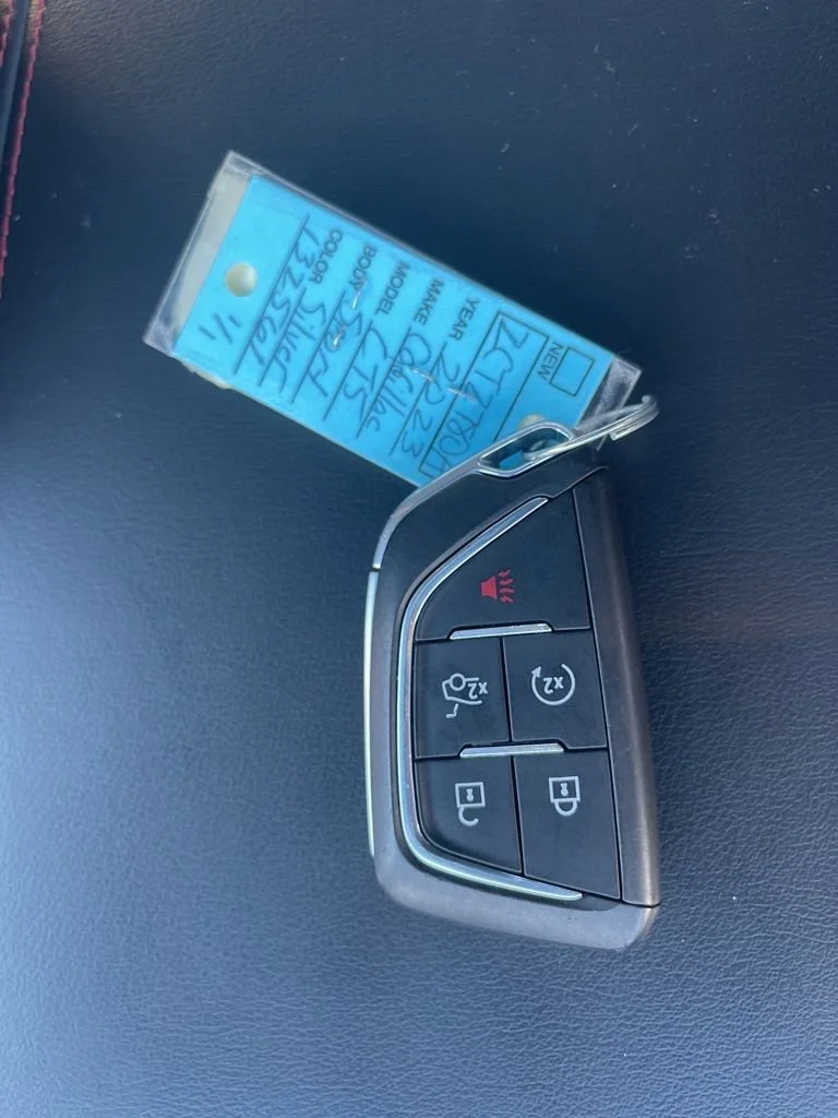 Used 2023 Argent Silver Metallic Cadillac Sport image 32