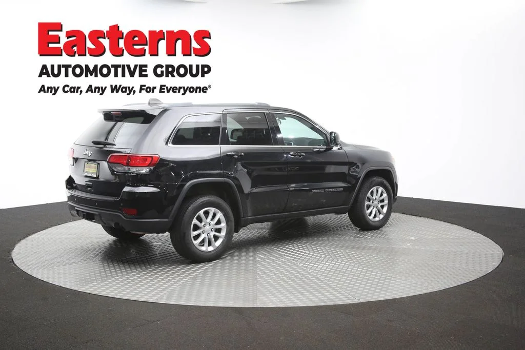 Used 2021 Black Jeep Laredo E image 44