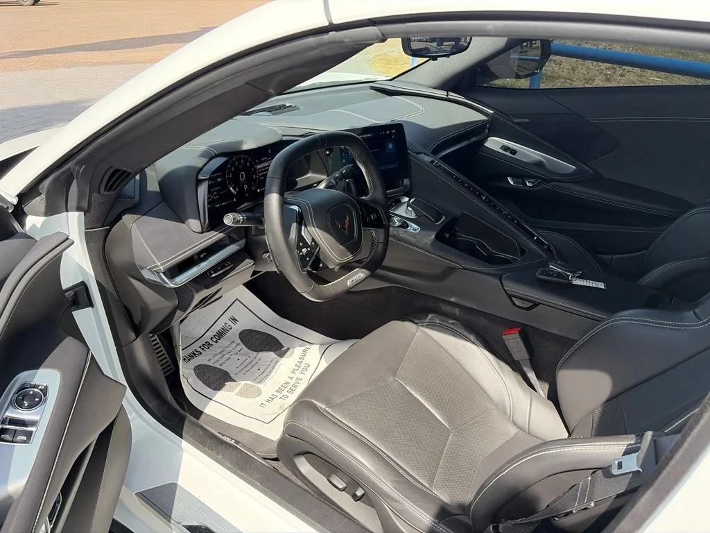Used 2025 Arctic White Chevrolet 1LZ image 8