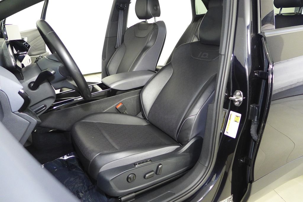 Certified Used 2023 Black Volkswagen Pro S image 22