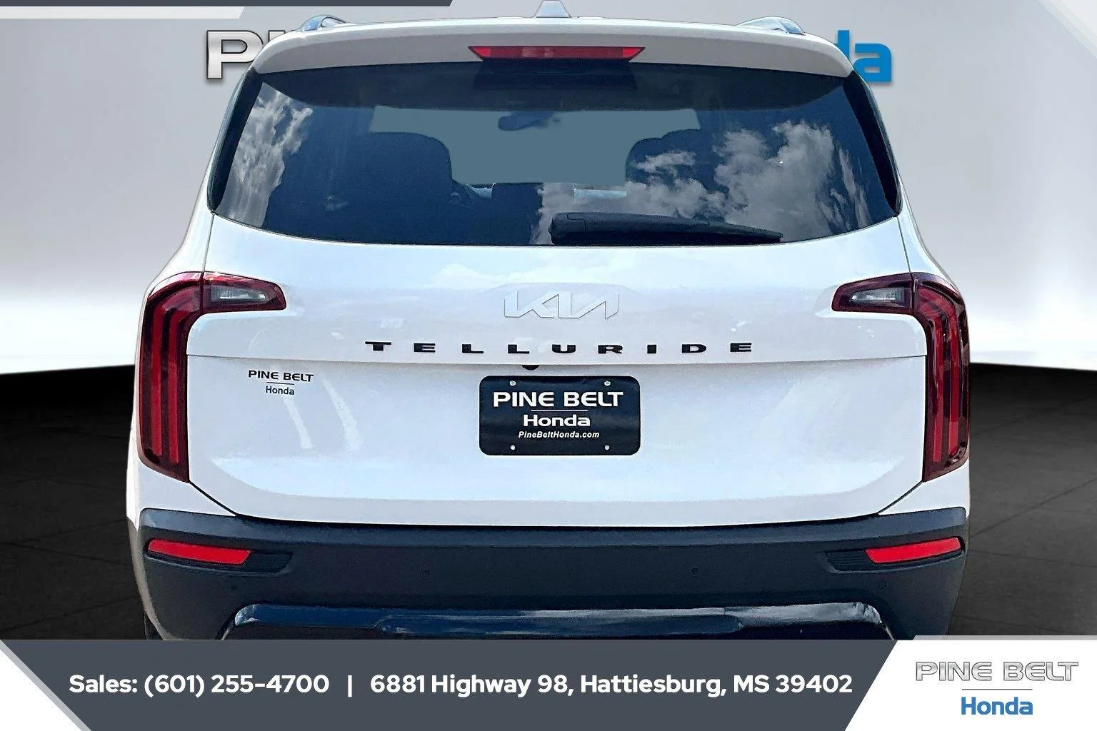 Used 2022 Glacial White Pearl Kia SX image 4