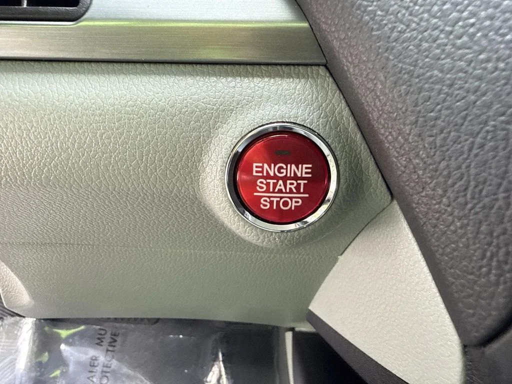 Used 2017  Acura  image 38