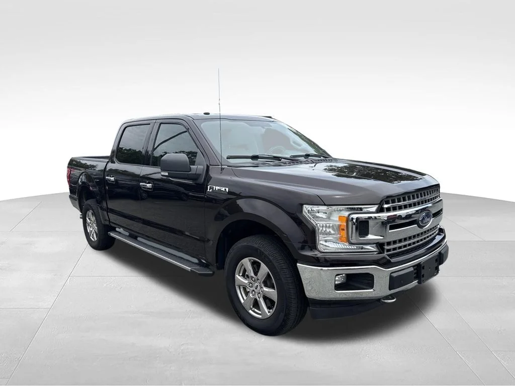 Used 2018 Red Ford XLT image 8