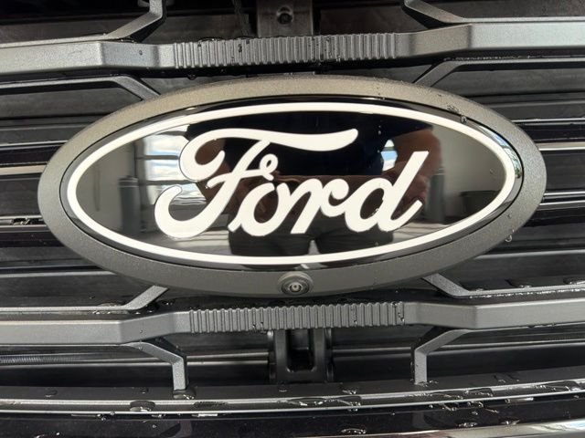 New 2026 Avalanche Ford XLT image 3