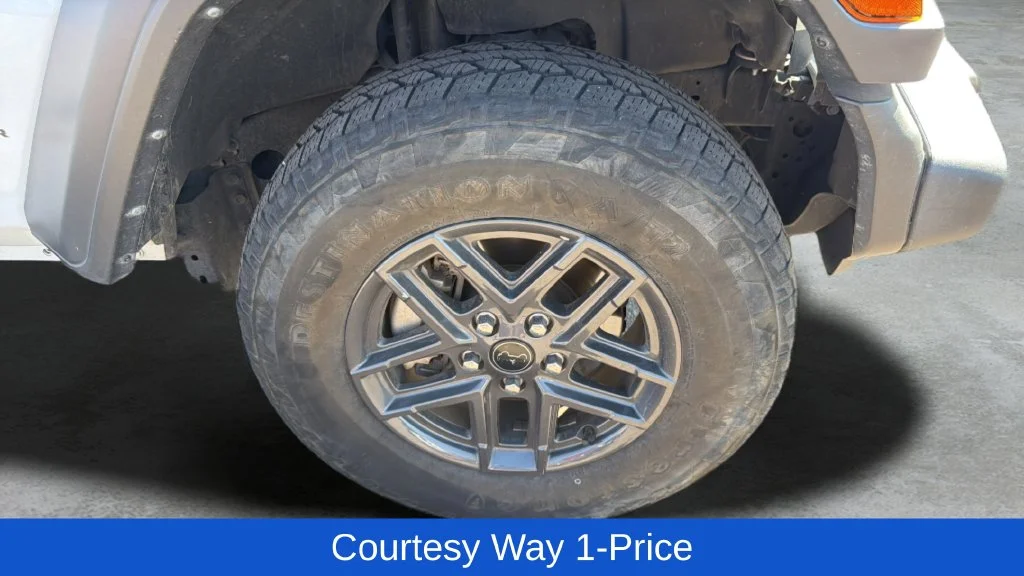 Used 2024 White Jeep Sport S image 12