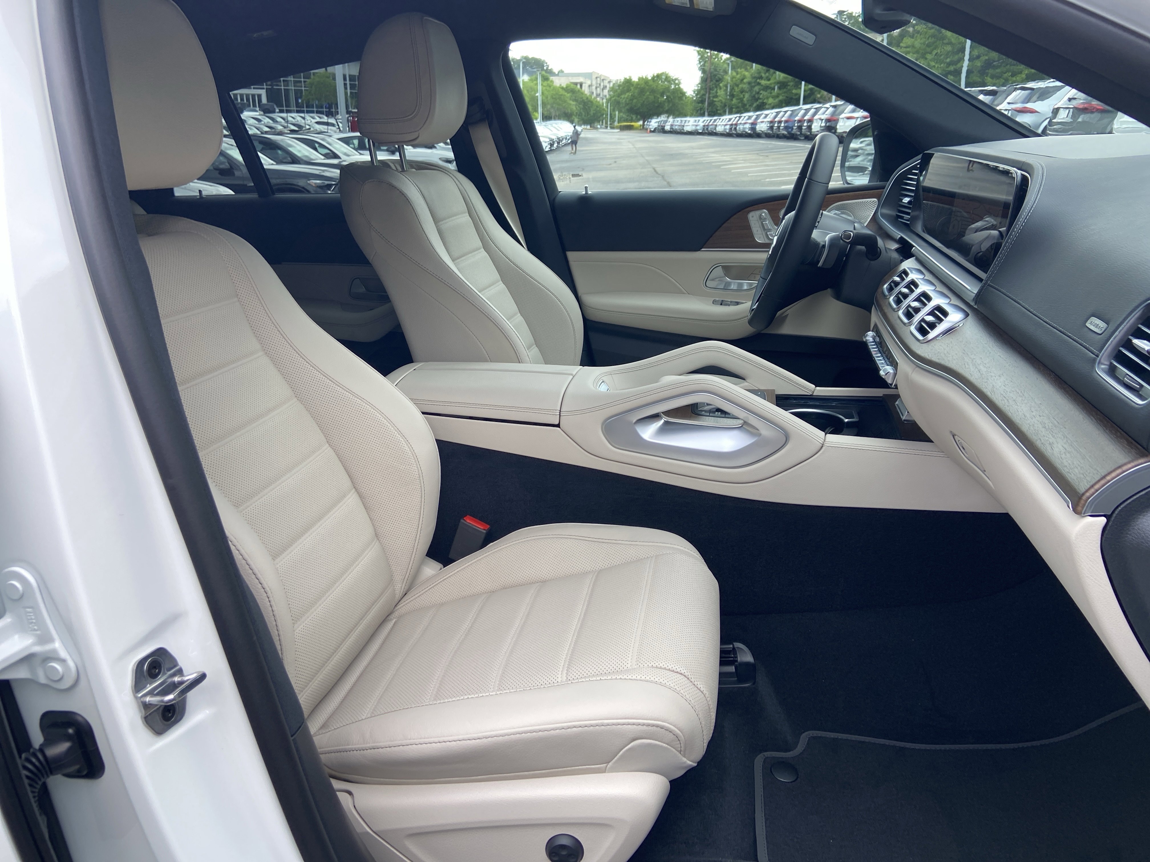 New 2026 Polar White Mercedes-Benz GLE 450 4MATIC® Coupe image 44