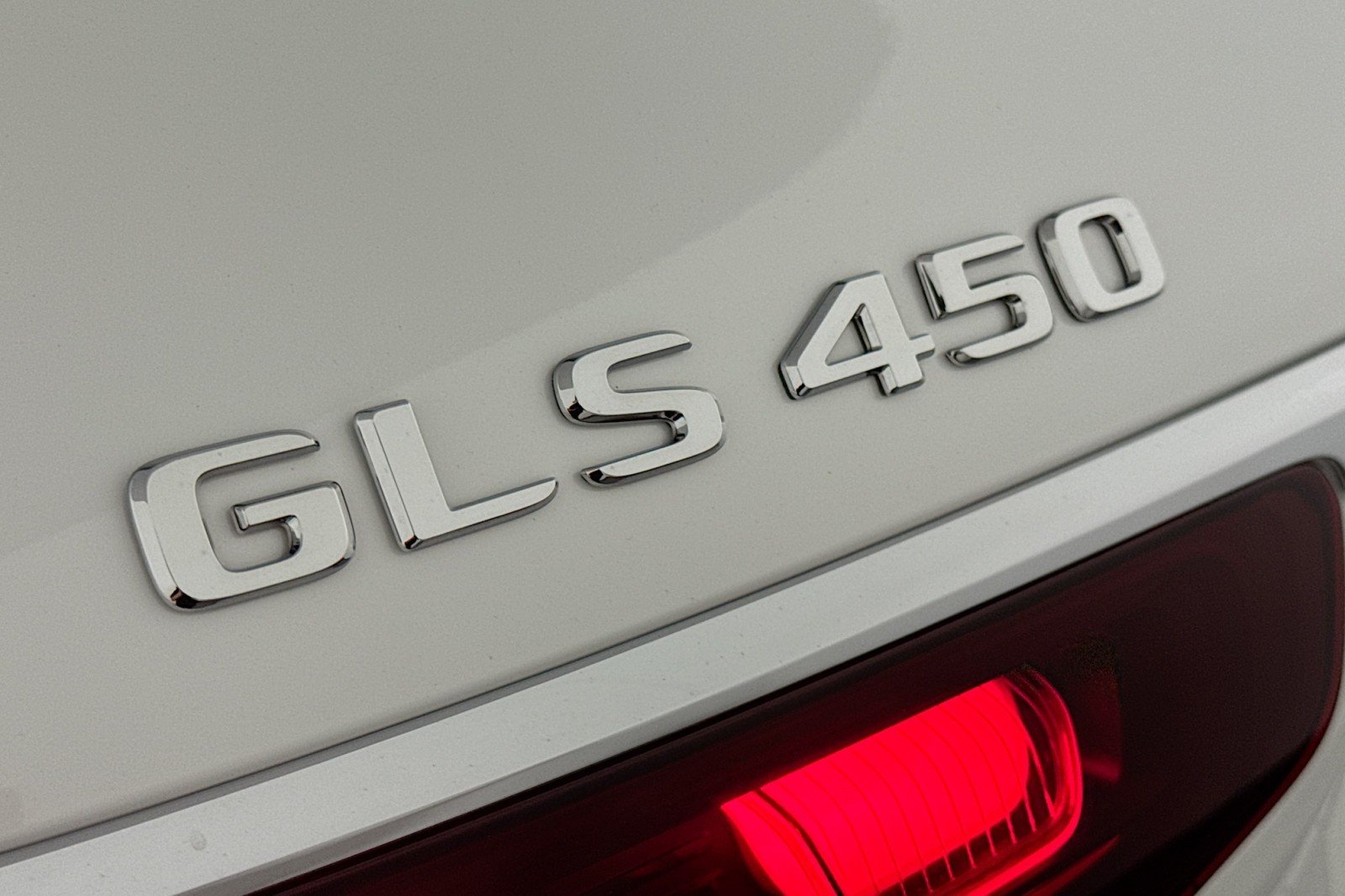 New 2026 Polar White Mercedes-Benz GLS 450 4MATIC® SUV image 9