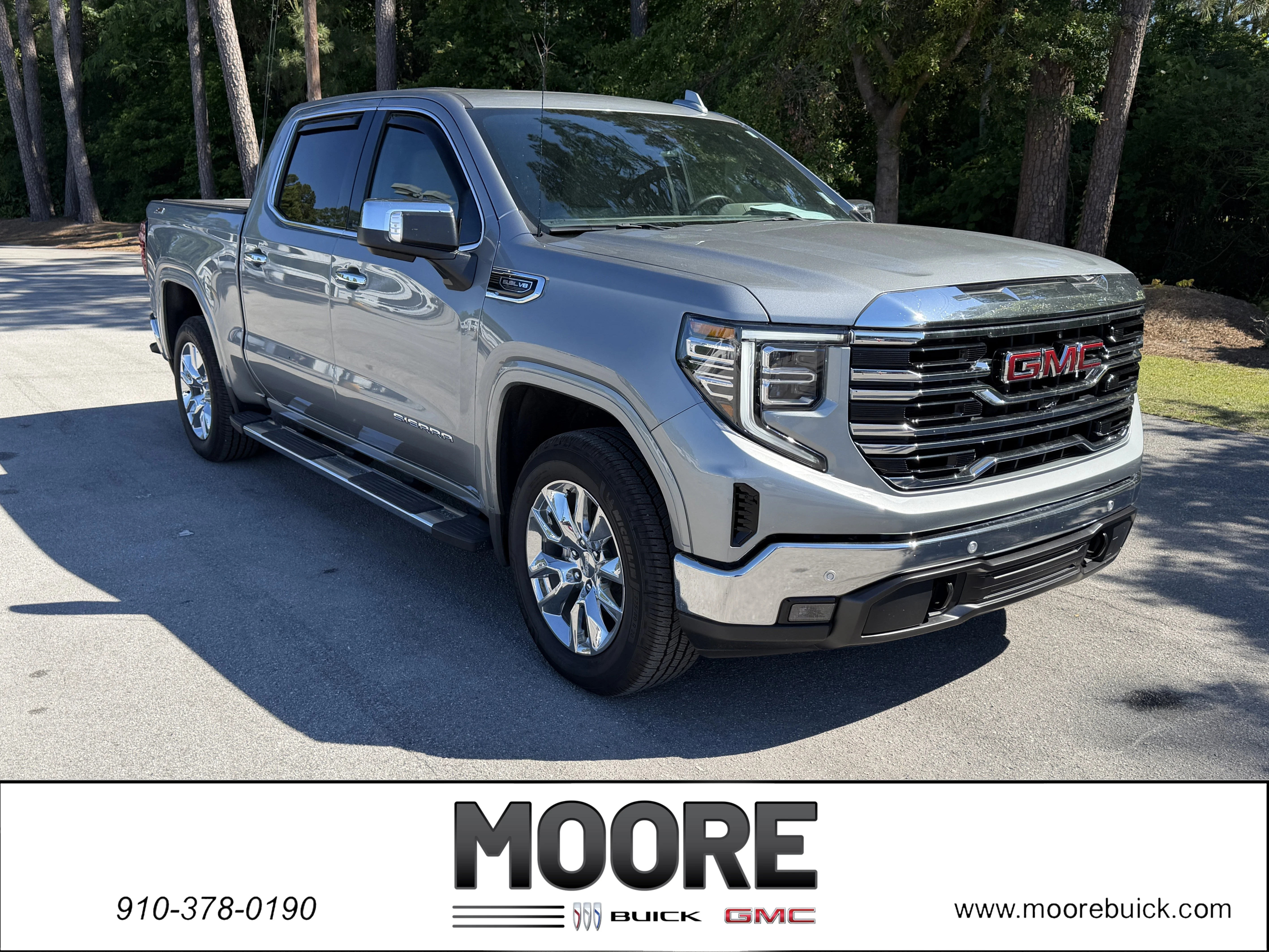 2025 GMC Sierra 4WD Crew Cab Short Box SLT's photo