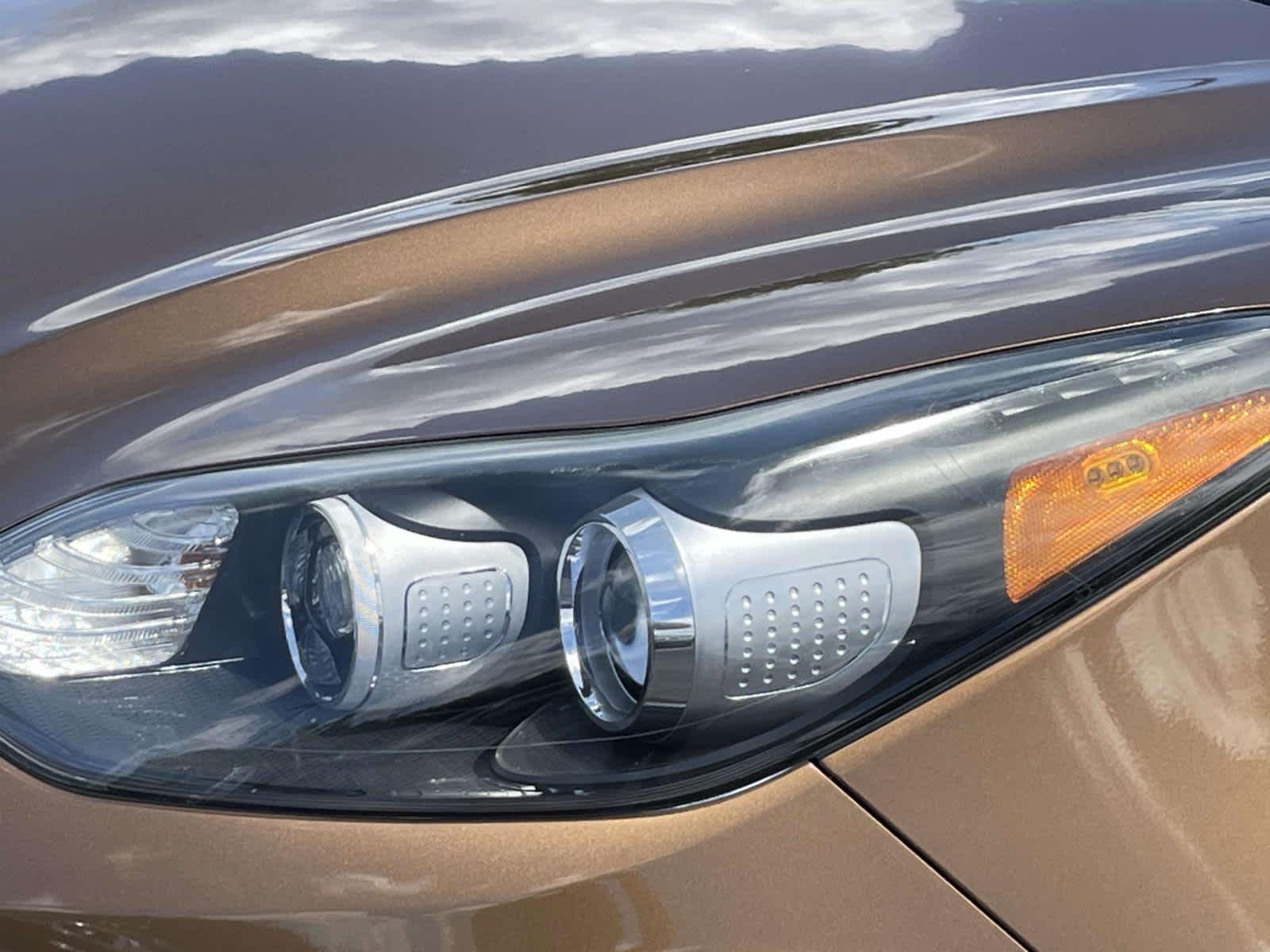 Used 2020 Burnished Copper Kia LX image 14