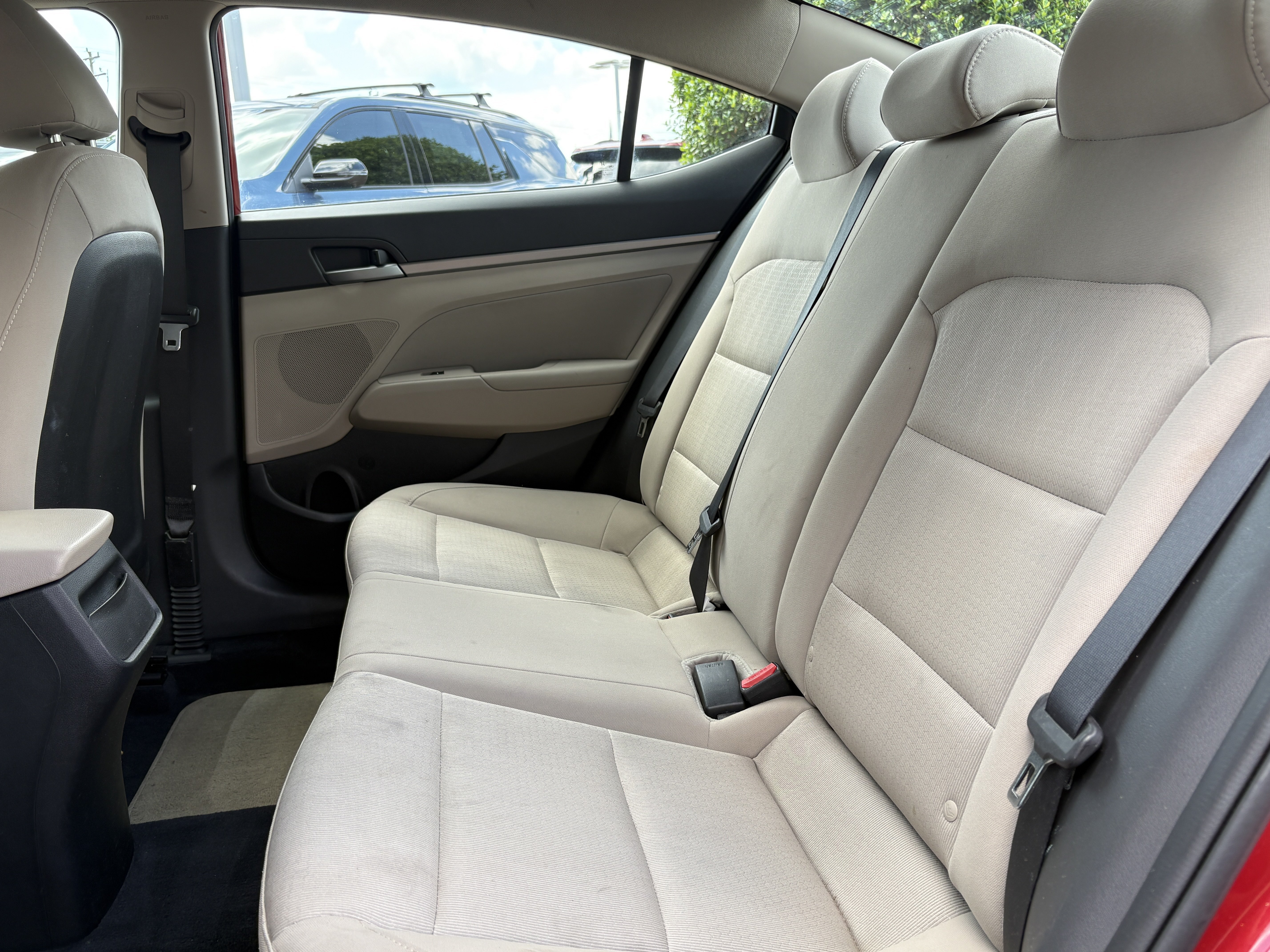 Used 2017 Scarlet Red Hyundai SE image 9