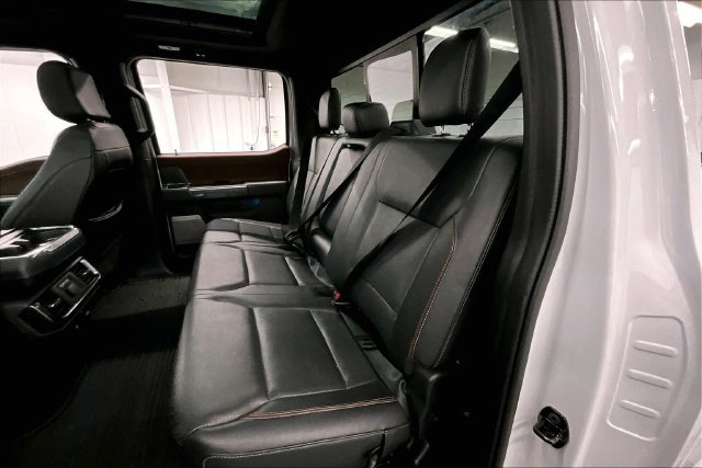 Used 2022 Oxford White Ford Lariat image 25