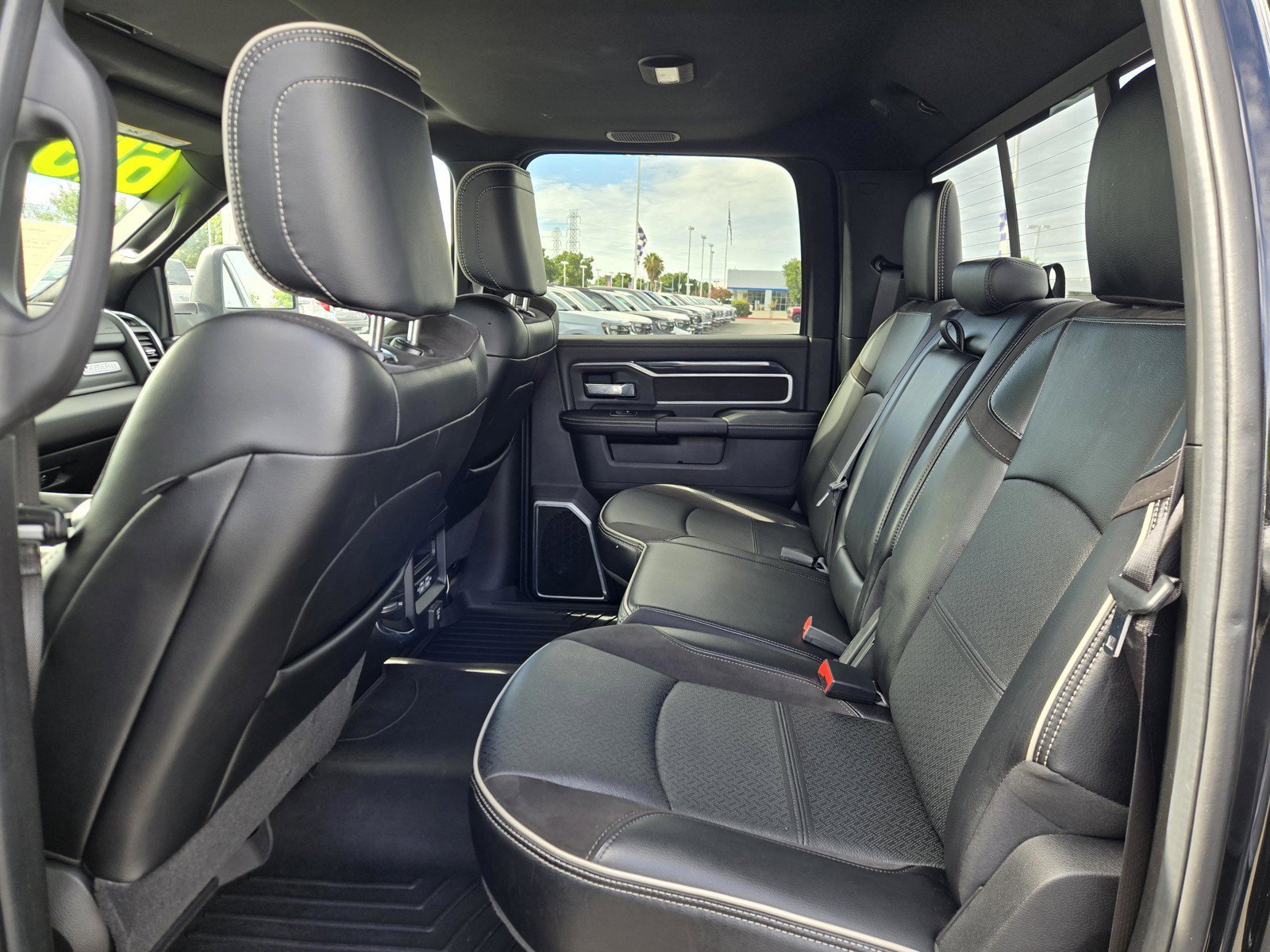 Used 2023 Diamond Black Crystal Pearlcoat Ram Laramie image 10
