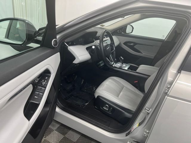 Used 2021 Silver Land Rover SE image 12
