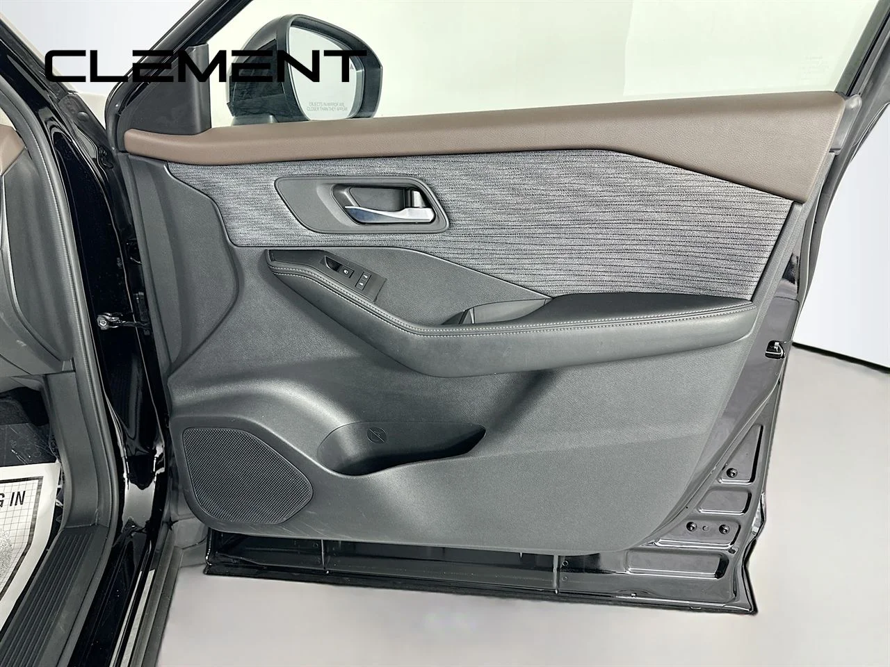 Used 2023 Black Nissan SV image 33