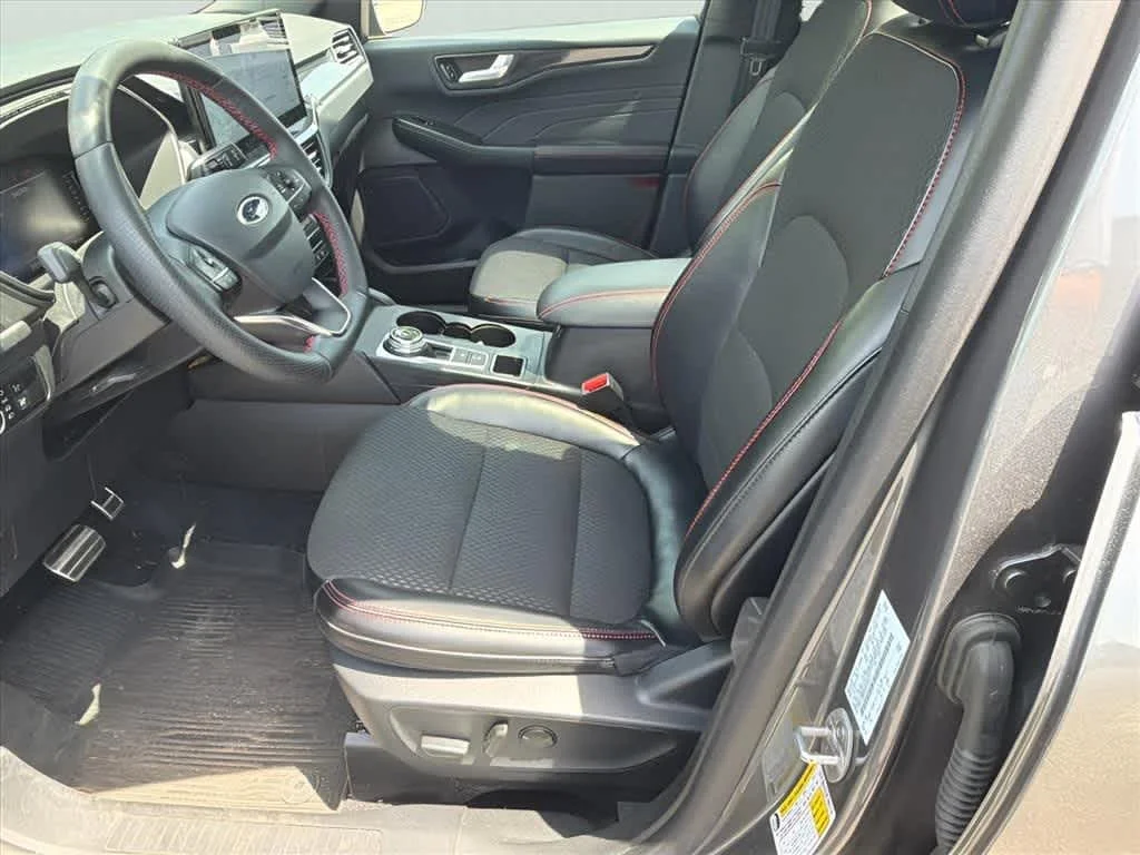 Used 2024 Light Blue Clearcoat Metallic Ford ST-Line image 12