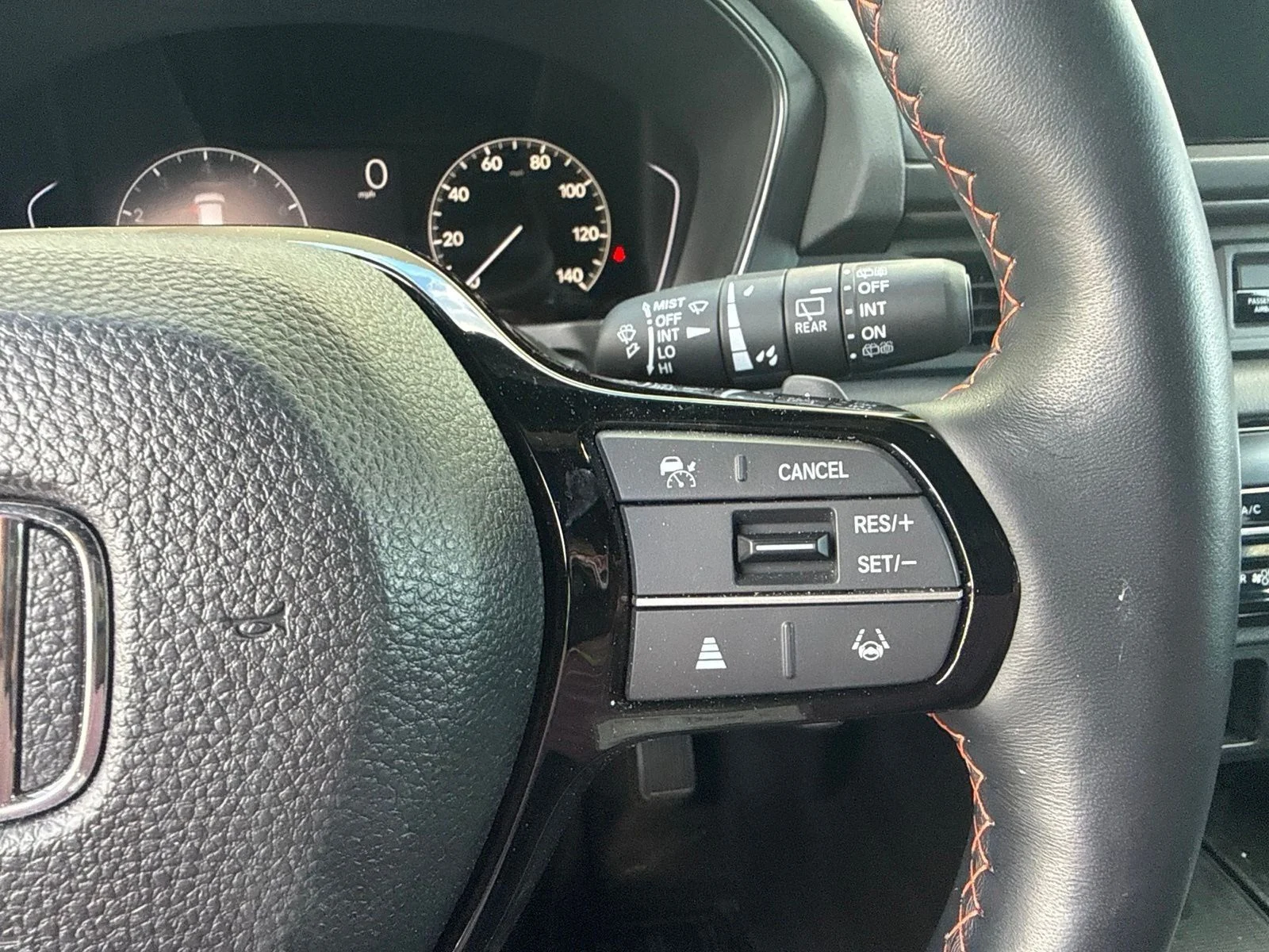 Used 2025 Lunar Silver Metallic Honda TrailSport image 25