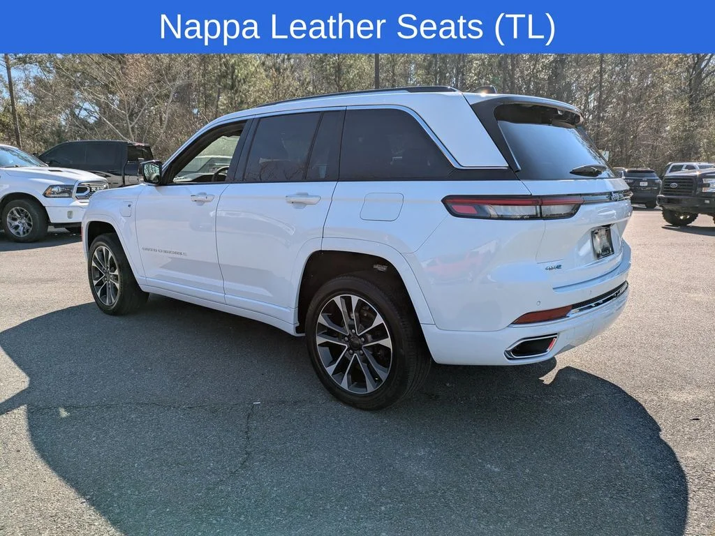 Used 2022 White Jeep Overland 4xe image 6