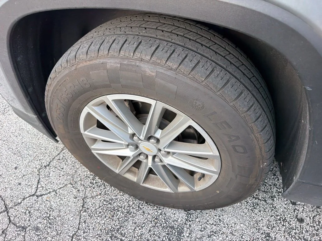 Used 2023 Sterling Gray Metallic Chevrolet LT image 9