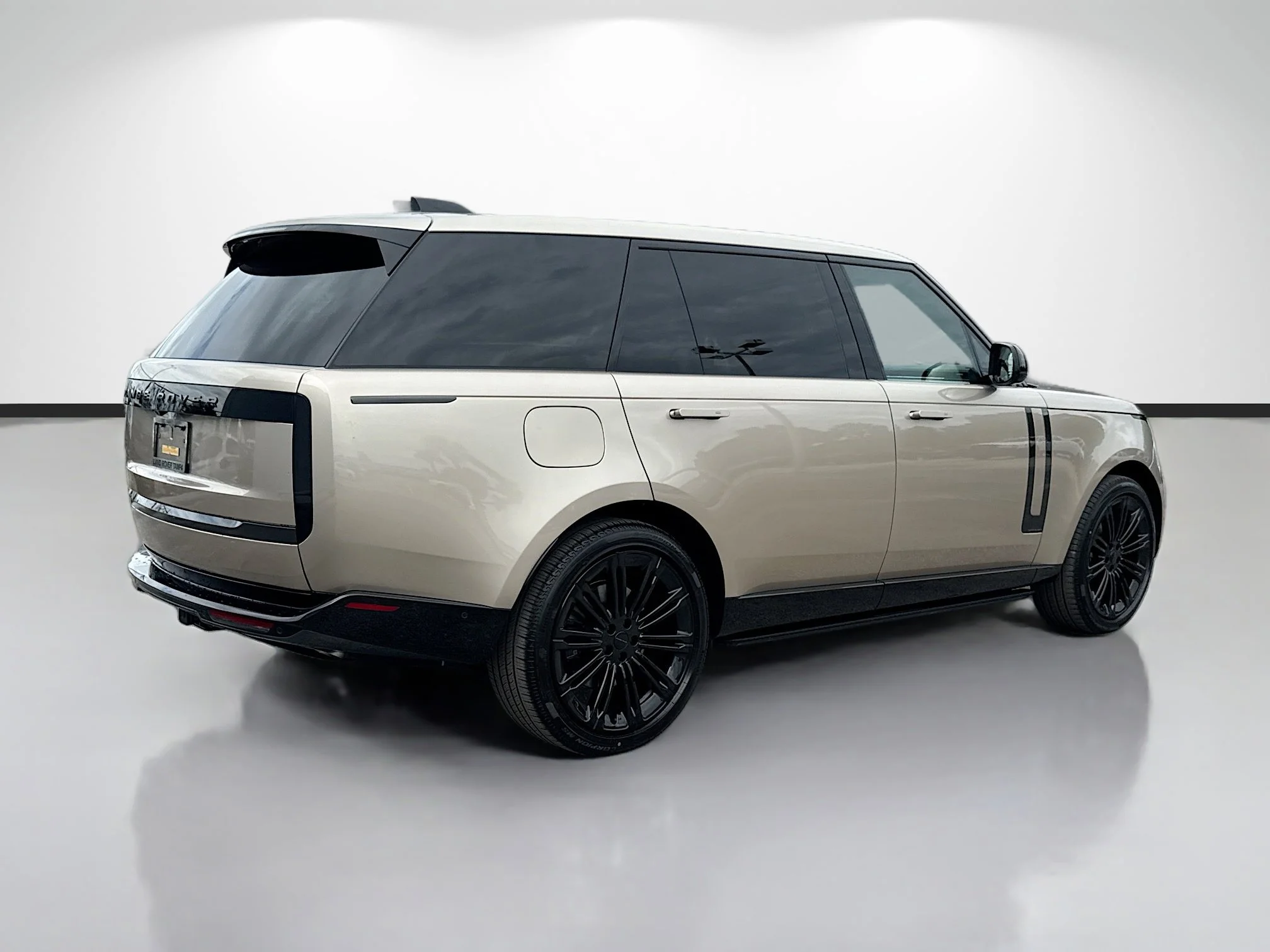 New 2026 Sunset Gold Land Rover Autobiography image 5