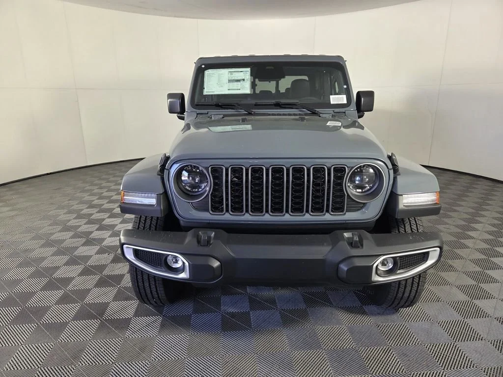 New 2026 Anvil Clear-Coat Exterior Paint Jeep Sahara image 3