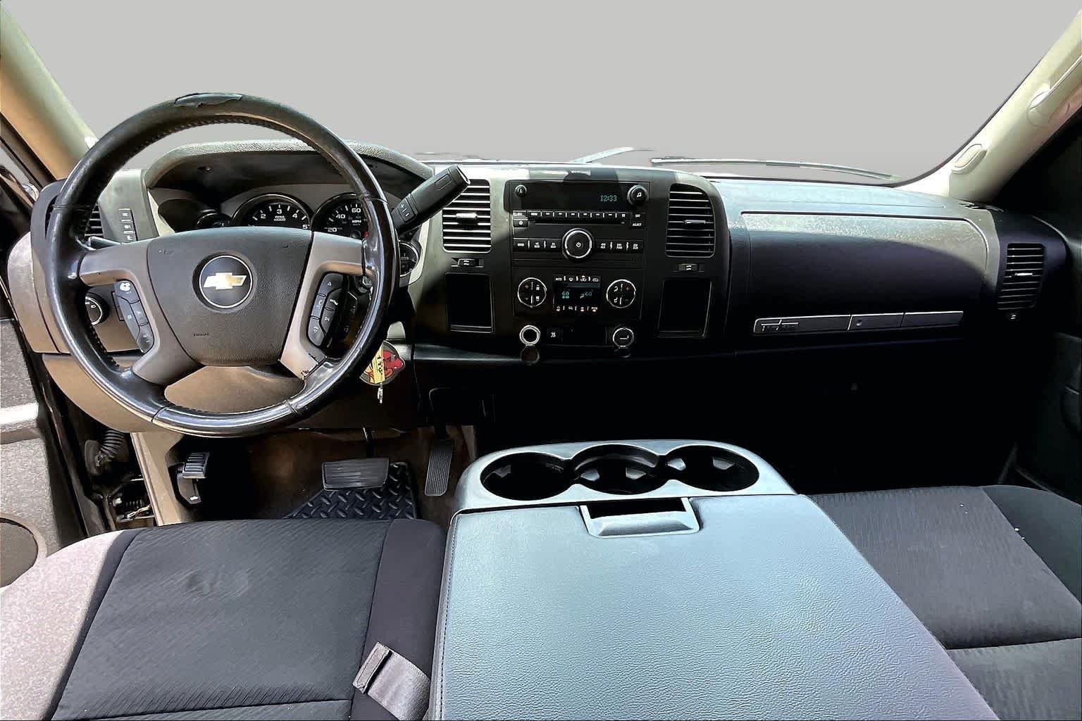 Used 2011 Black Chevrolet LT image 14