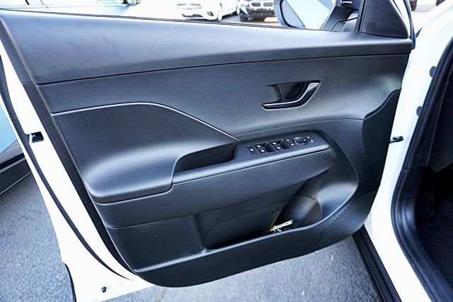 Used 2026 White Hyundai SEL Sport image 21