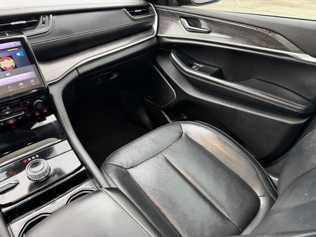 Used 2021 Black Jeep Limited 4x4 image 18