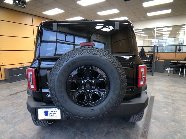 New 2026 Shadow Black Ford Outer Banks® image 6