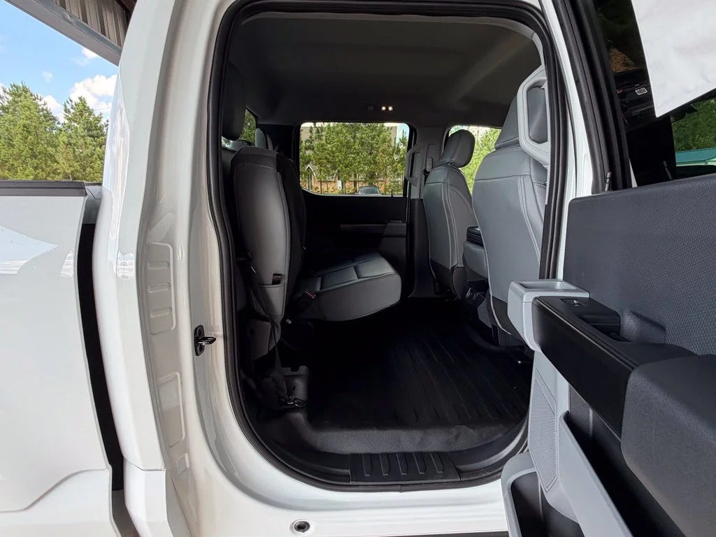New 2026 Oxford White Ford XL image 11