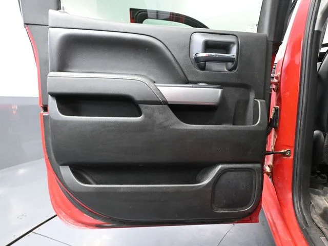 Used 2015 Red Chevrolet LT image 33