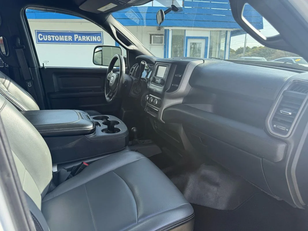 Used 2022  Ram Tradesman Crew Cab 4x4 8