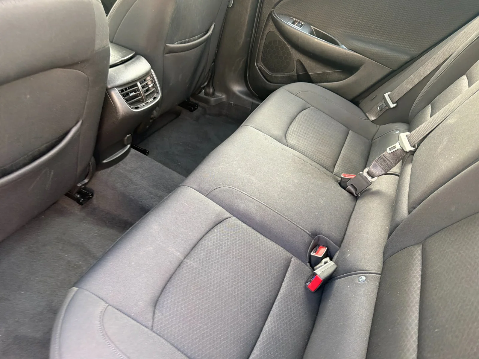 Used 2020 SILVER ICE METALLIC Chevrolet LT image 13