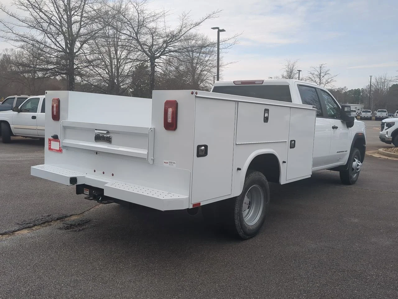 New 2026 Summit White GMC Pro image 8