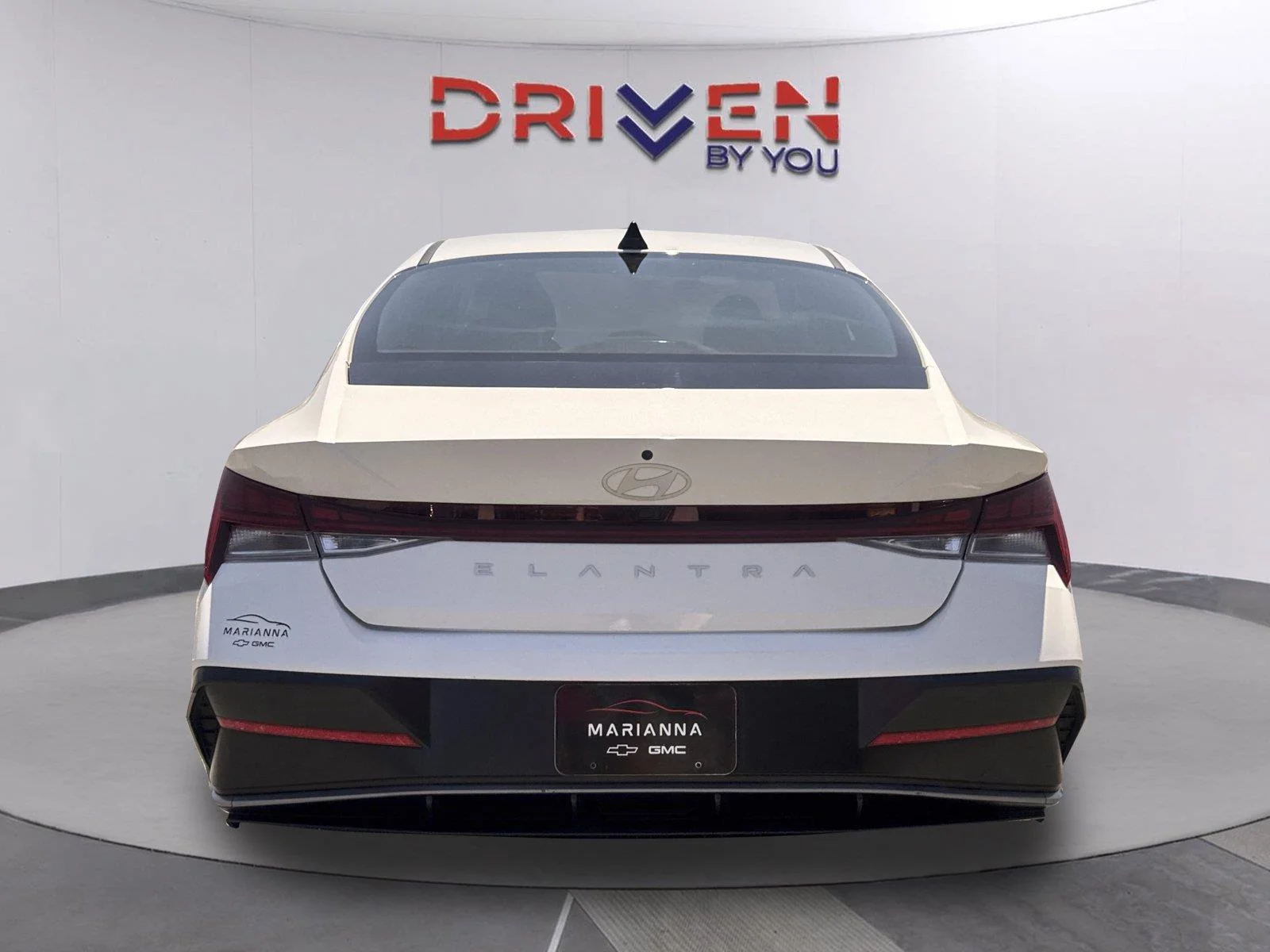 Used 2025 Serenity White Hyundai SEL Convenience image 5
