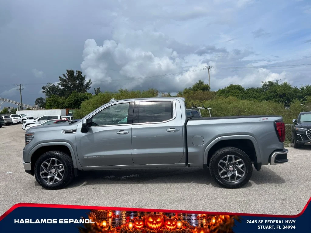 New 2026 Sterling Metallic GMC SLT image 4