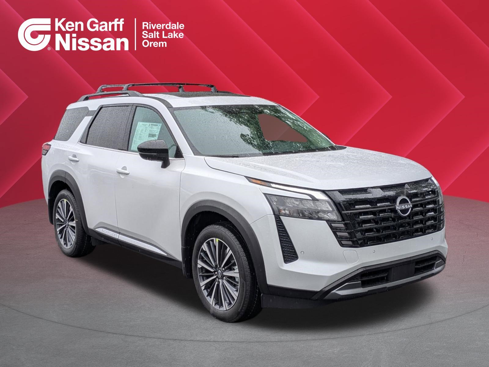 2026 Nissan Pathfinder Platinum 4WD's photo