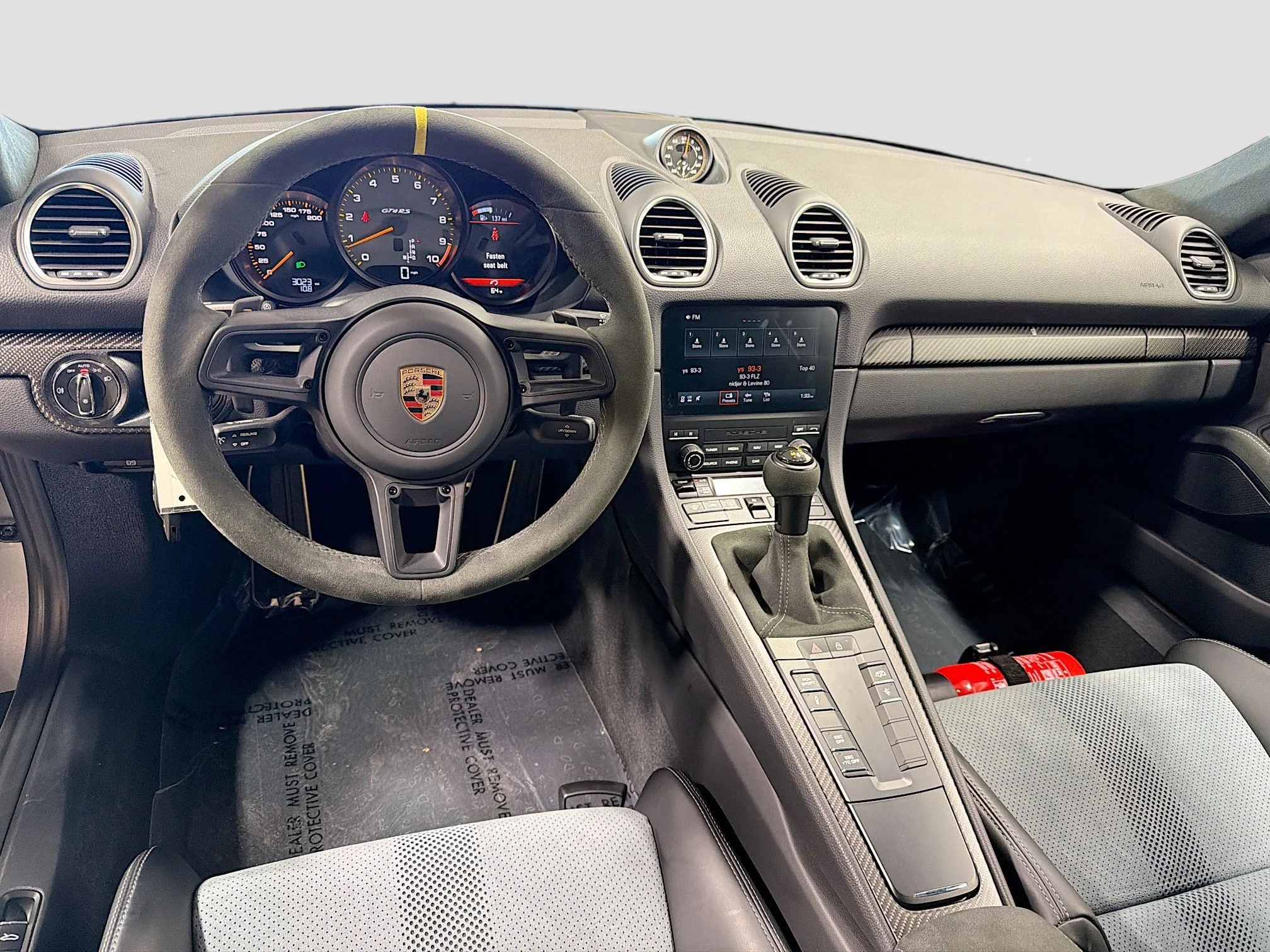 2025 Porsche 718 GT4 RS - Photo 17