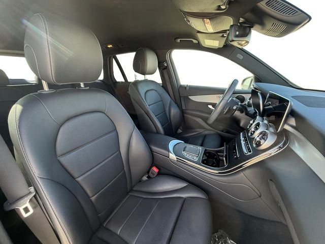 Used 2022 Silver Mercedes-Benz GLC 300 image 16