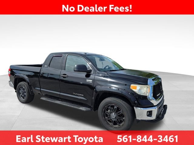 Used 2015 Black Toyota SR5 image 2