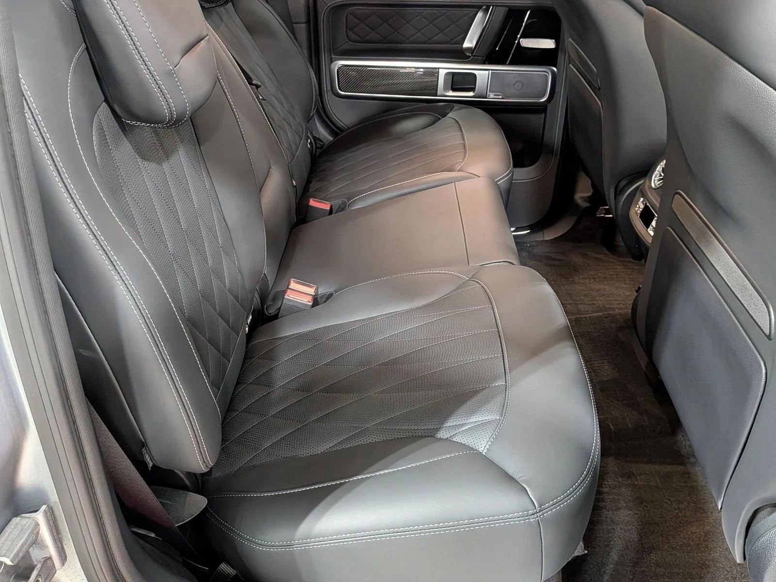 Used 2025 Manufaktur Platinum Magno Mercedes-Benz AMG® G 63 image 21