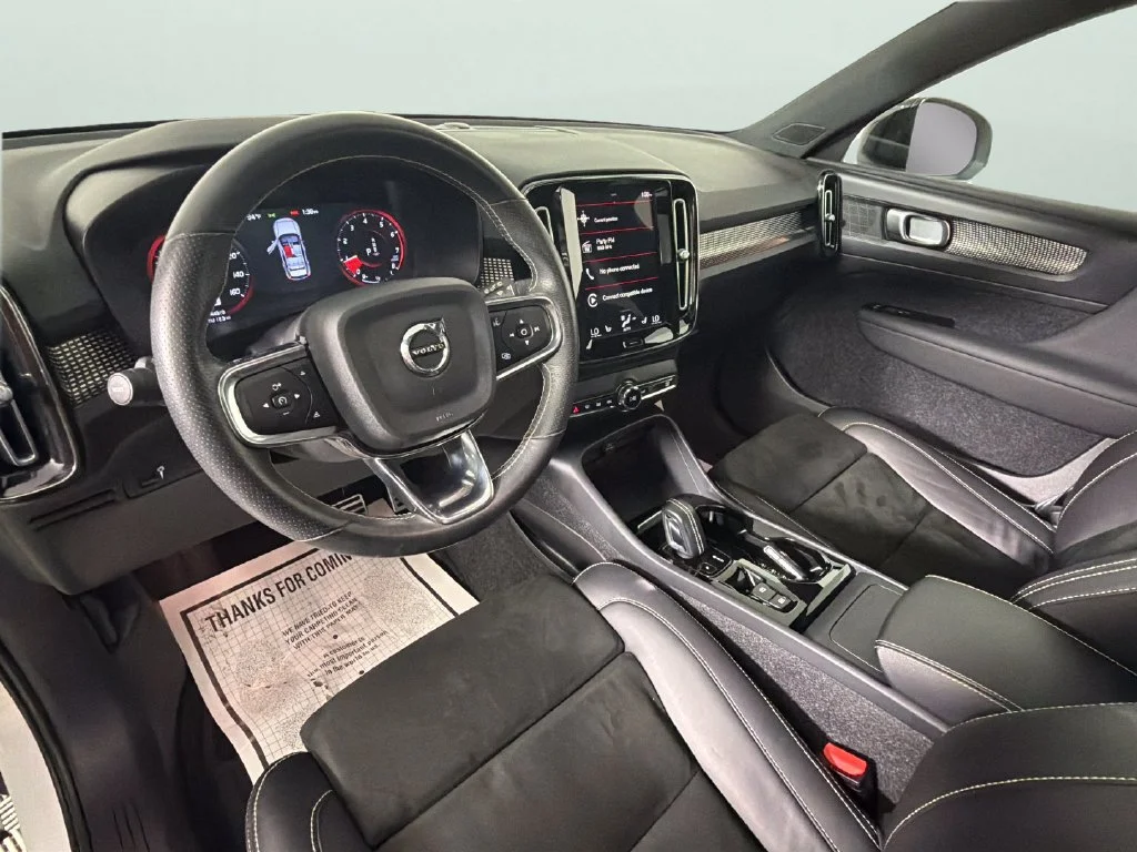 2021 Volvo XC40 R-Design - Photo 18