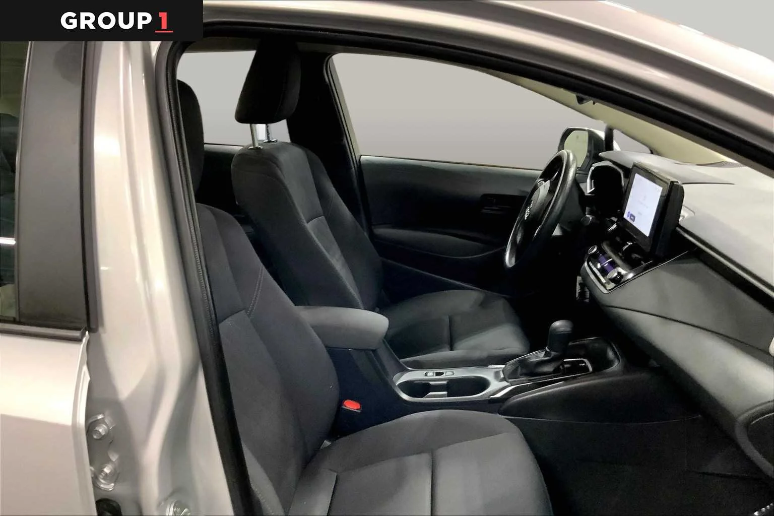 Used 2025 Classic Silver Metallic Toyota LE image 9
