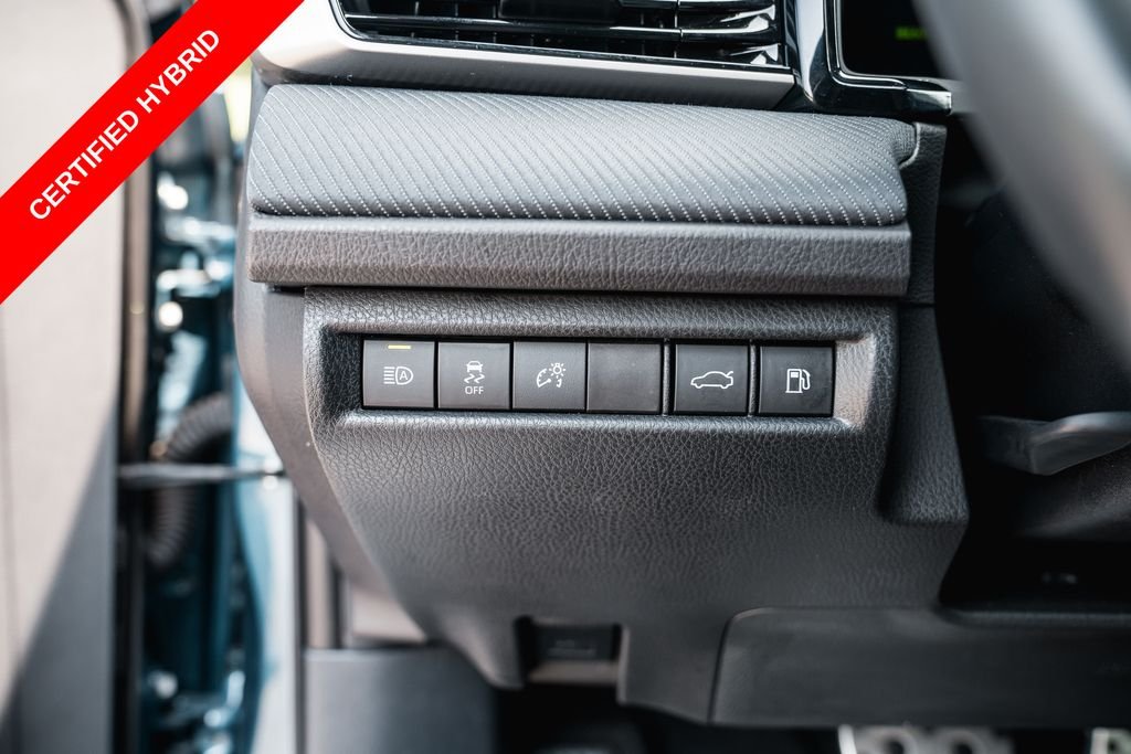 Used 2025 Ocean Toyota SE image 13