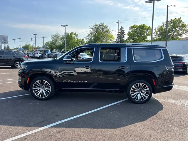 Used 2022 Black Jeep Series III image 3