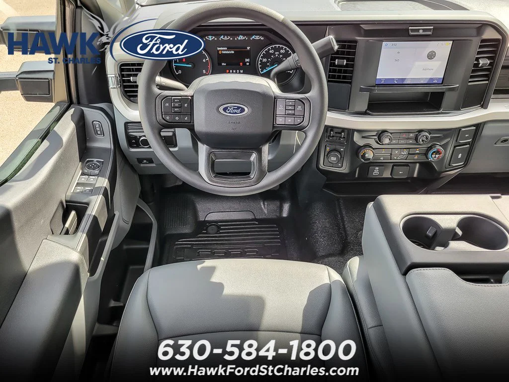 New 2026 Oxford White Ford F-450® XL image 9