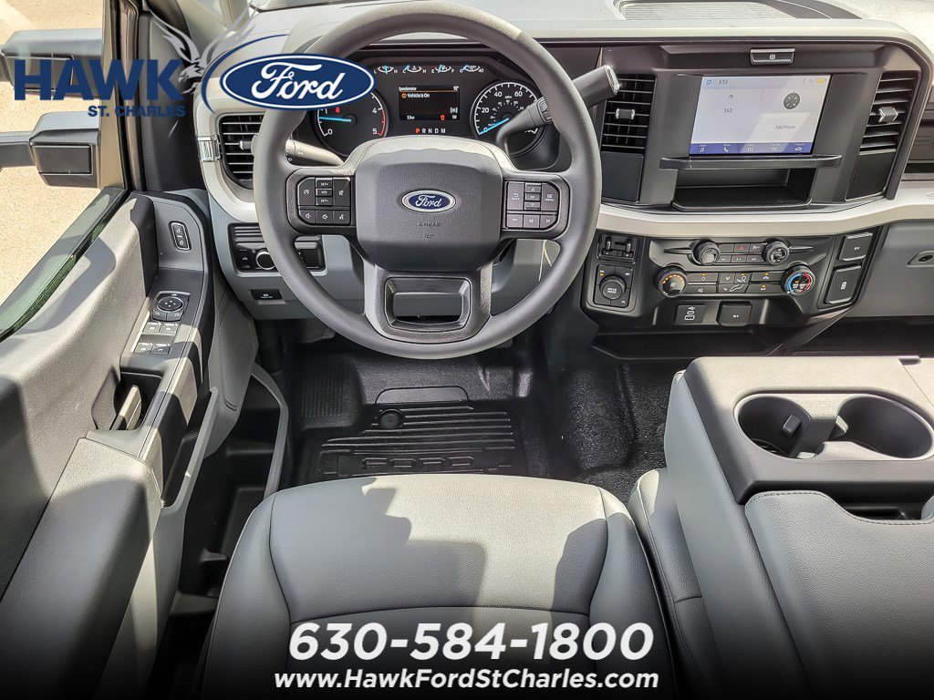 New 2026 Oxford White Ford F-450® XL image 10