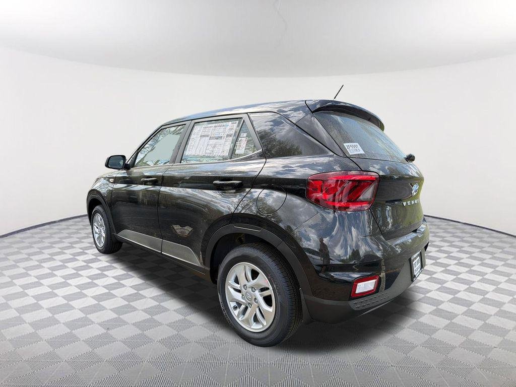 New 2026 Black Hyundai SE image 7